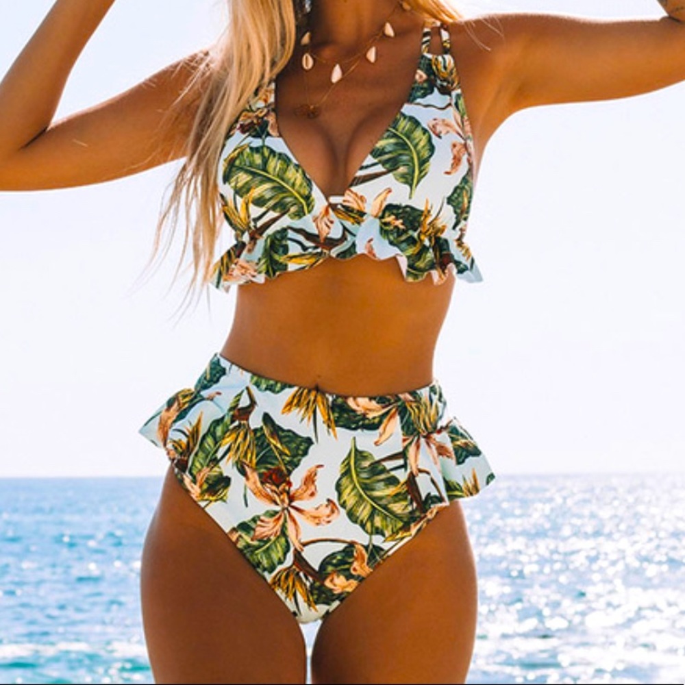 Zally on Tropical prints
